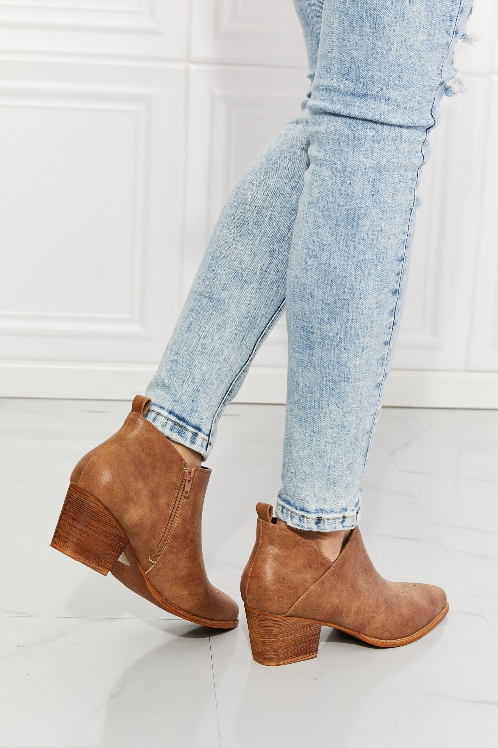 MMShoes Embroidered Crossover Cowboy Bootie Ankle Boots in Caramel Tan Trust Yourself