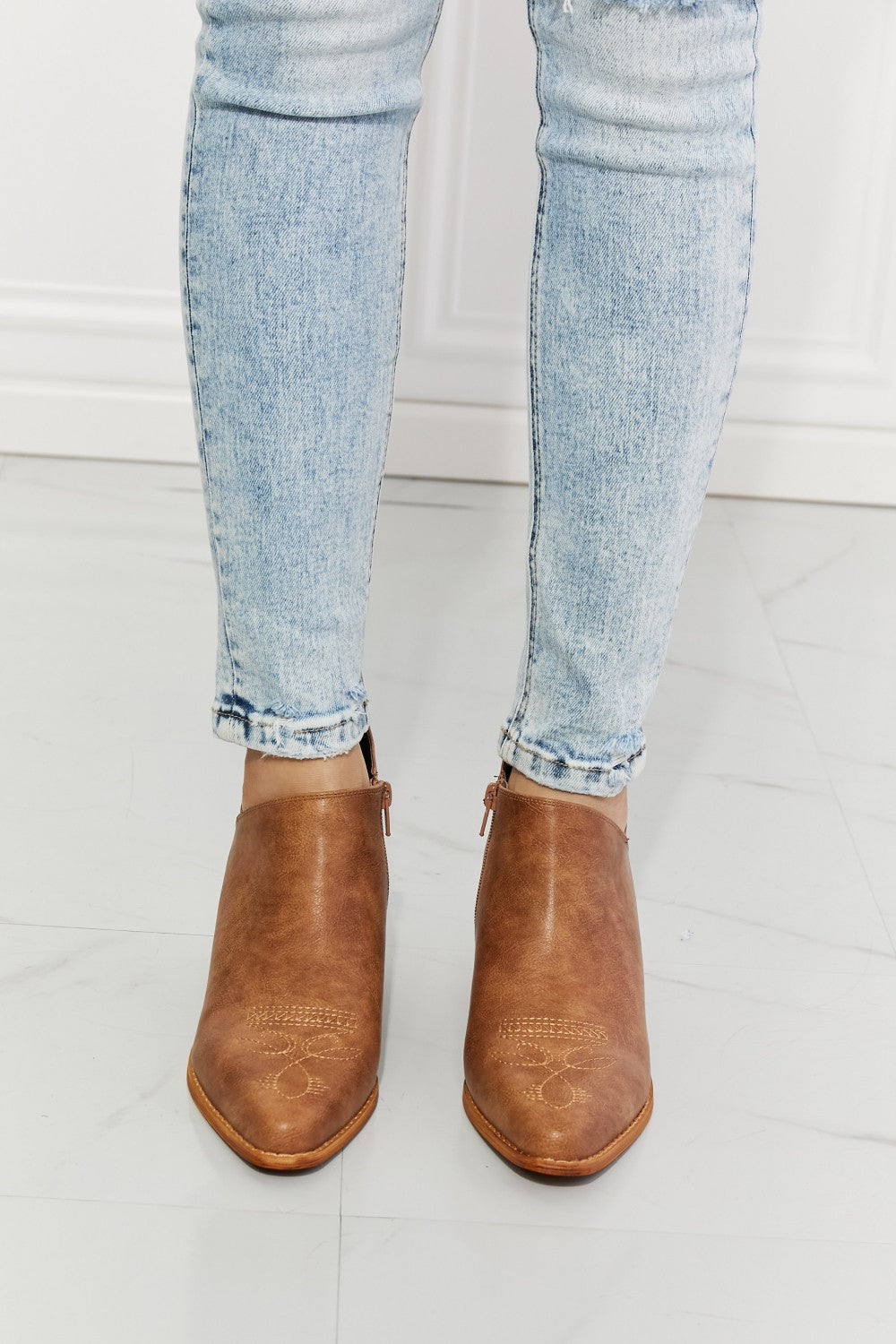 MMShoes Embroidered Crossover Cowboy Bootie Ankle Boots in Caramel Tan Trust Yourself