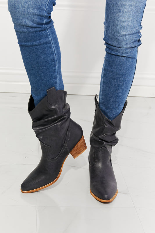 MMShoes Scrunch Cowboy Ankle Low Calf Cowgirl Bootie Heeled Boots in Navy
