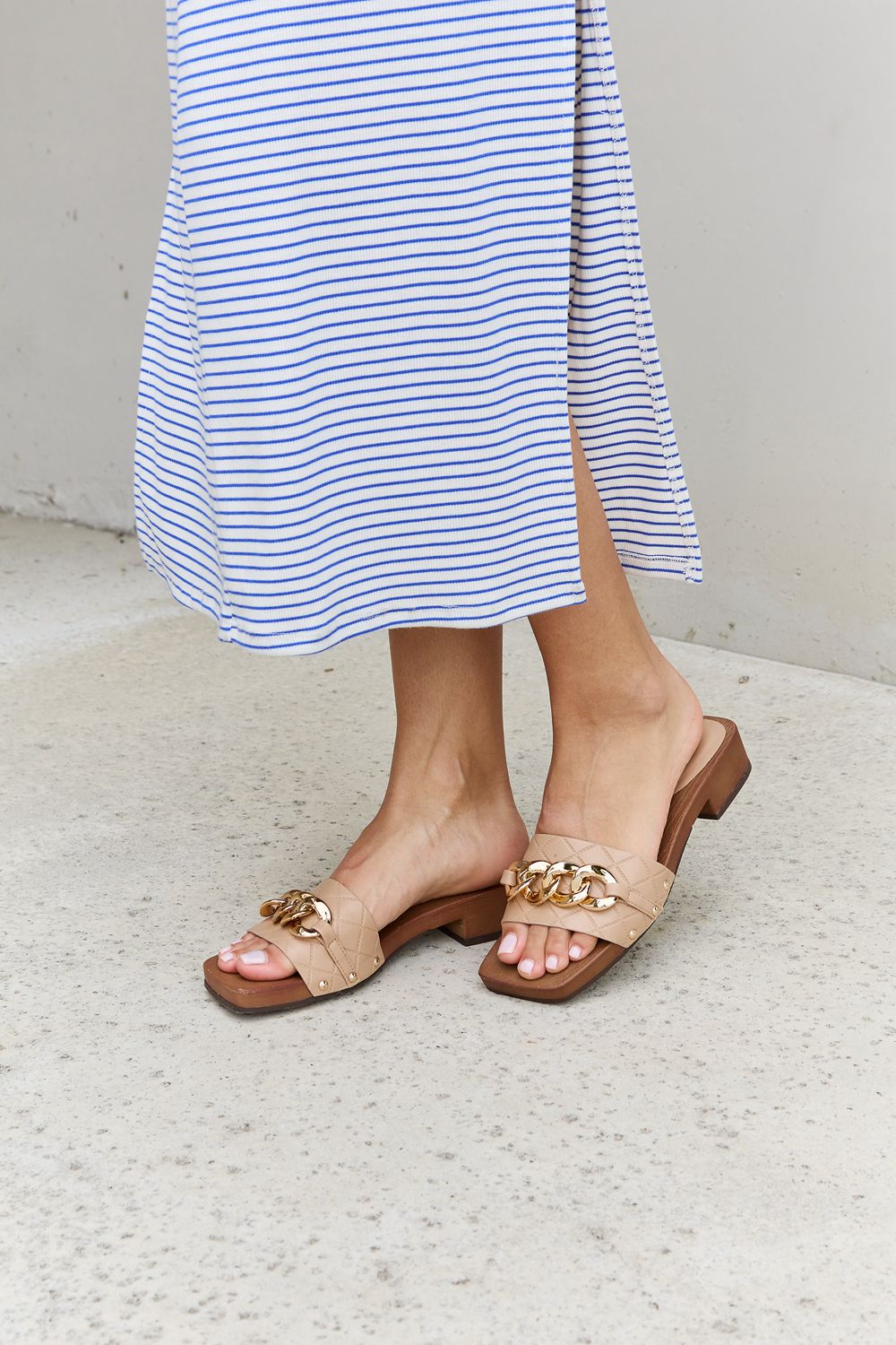 Forever Link Square Toe Gold Tone Chain Detail Clog Slide On Slip In Sandals in Tan