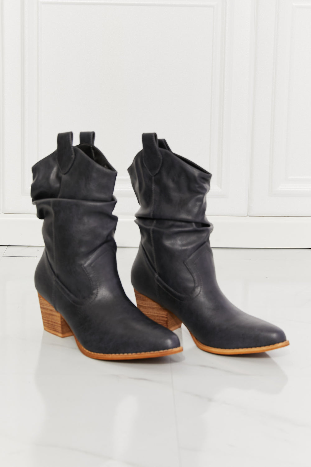 MMShoes Scrunch Cowboy Ankle Low Calf Cowgirl Bootie Heeled Boots in Navy