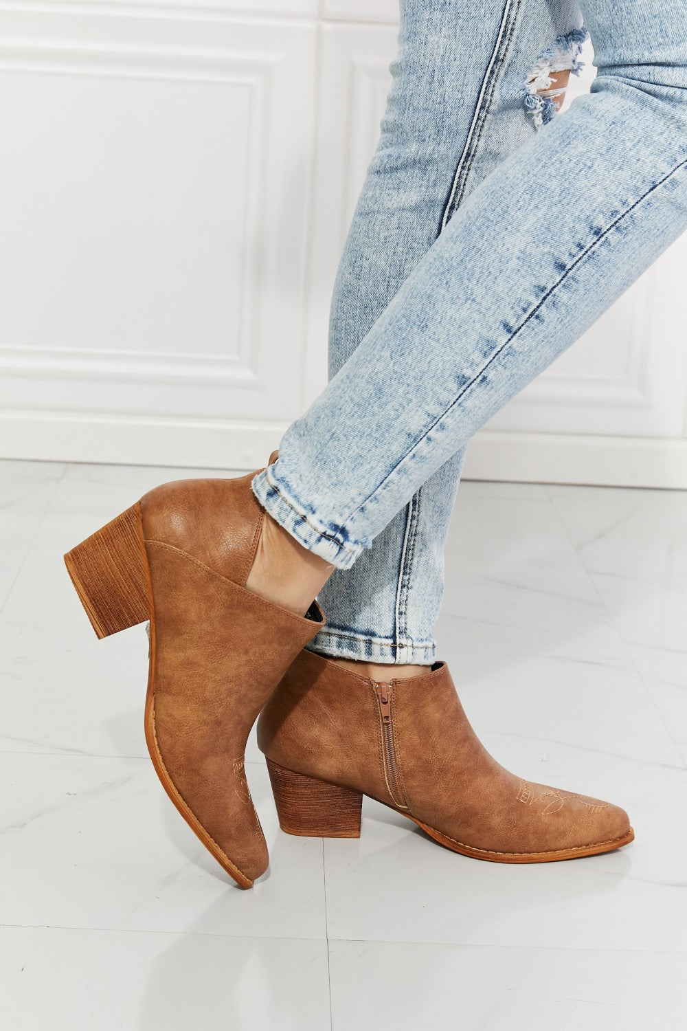 MMShoes Embroidered Crossover Cowboy Bootie Ankle Boots in Caramel Tan Trust Yourself