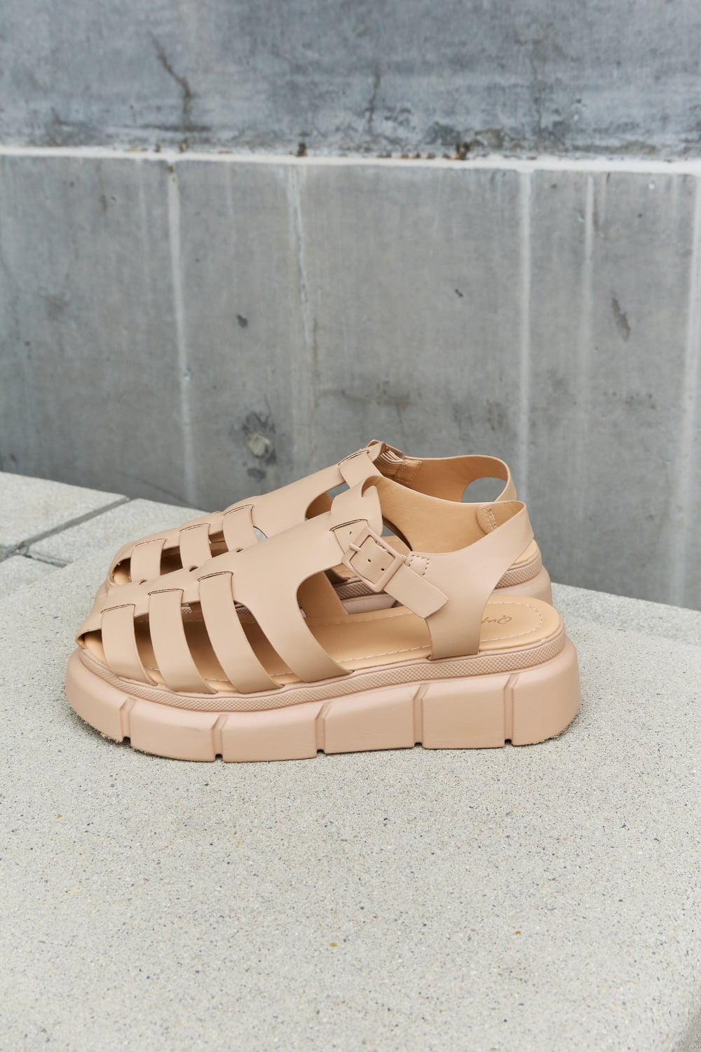 Qupid Platform Cage Strap Chunky Thick Sole Ankle Strap Sandals in Tan Comfy & Causal