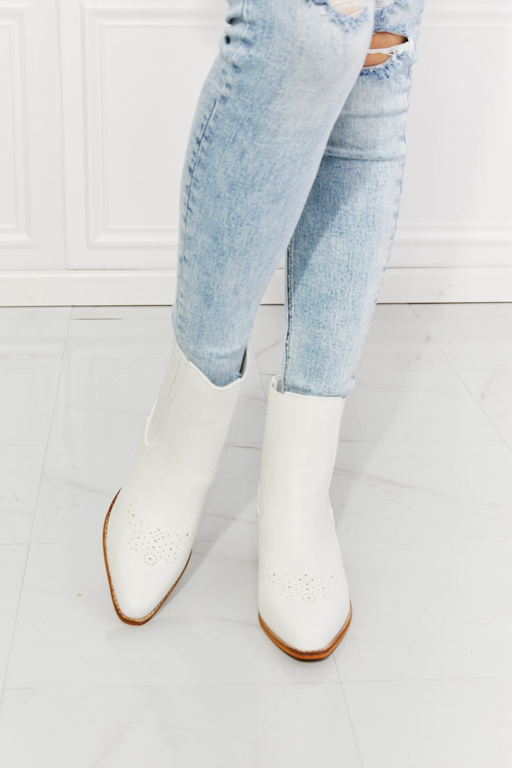 MMShoes Stacked Heel Cowboy Style Chelsea Ankle Bootie Boots in White Love the Journey