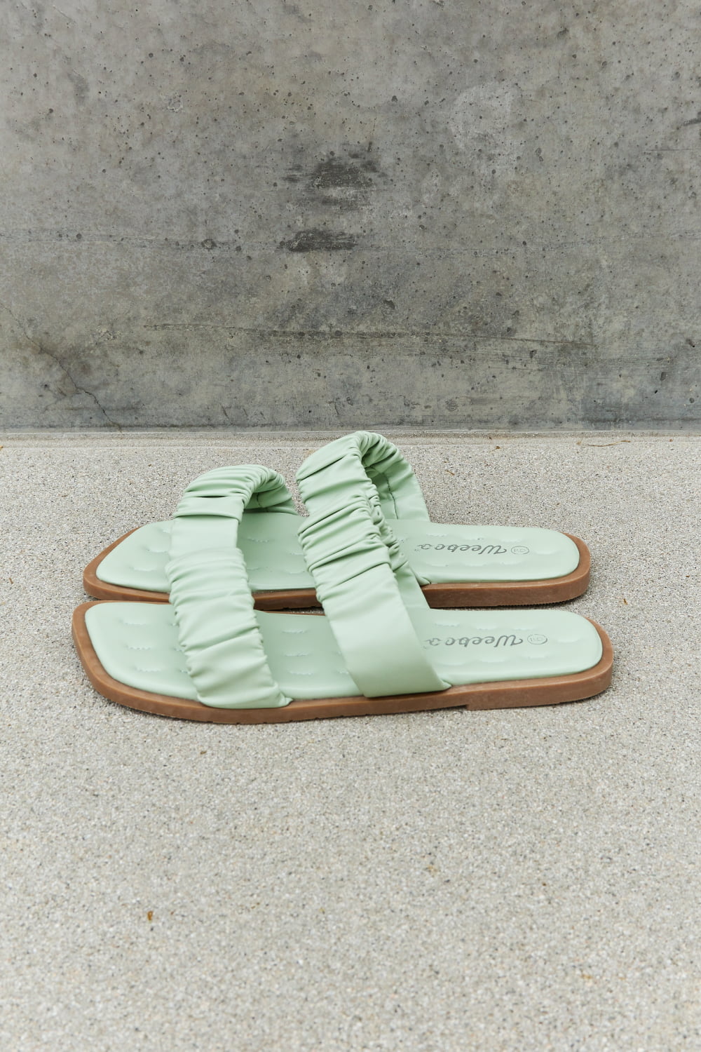 Weeboo Double Strap Scrunch Slide On Slip In Flat Sandals in Gum Leaf Green