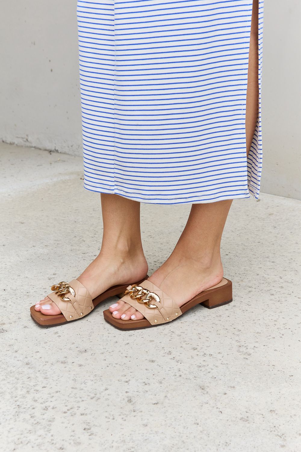 Forever Link Square Toe Gold Tone Chain Detail Clog Slide On Slip In Sandals in Tan