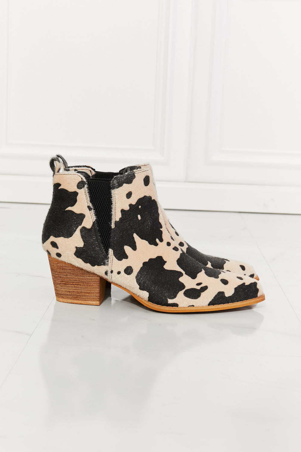 MMShoes Stacked Heel Cowboy Style Pointy Toe Ankle Bootie Boots Beige Cow Print Back At It