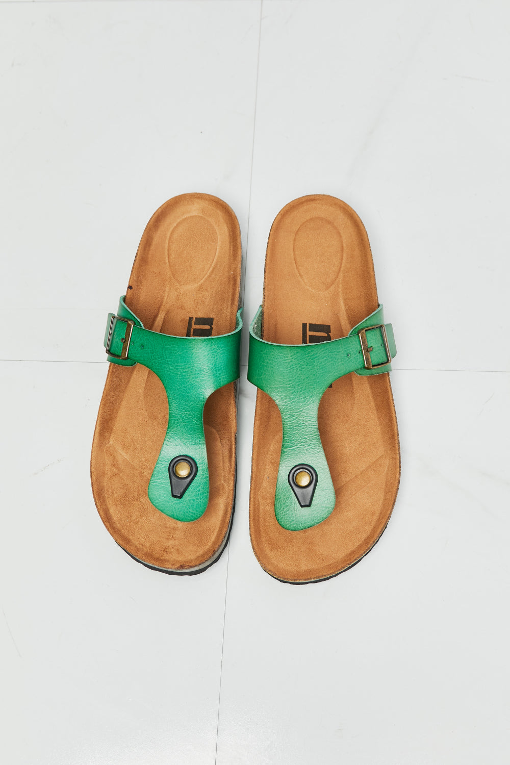 MMShoes T-Strap Flip-Flop Slide On Flat Cork Footbed Comfort Sandals in Green Drift Away