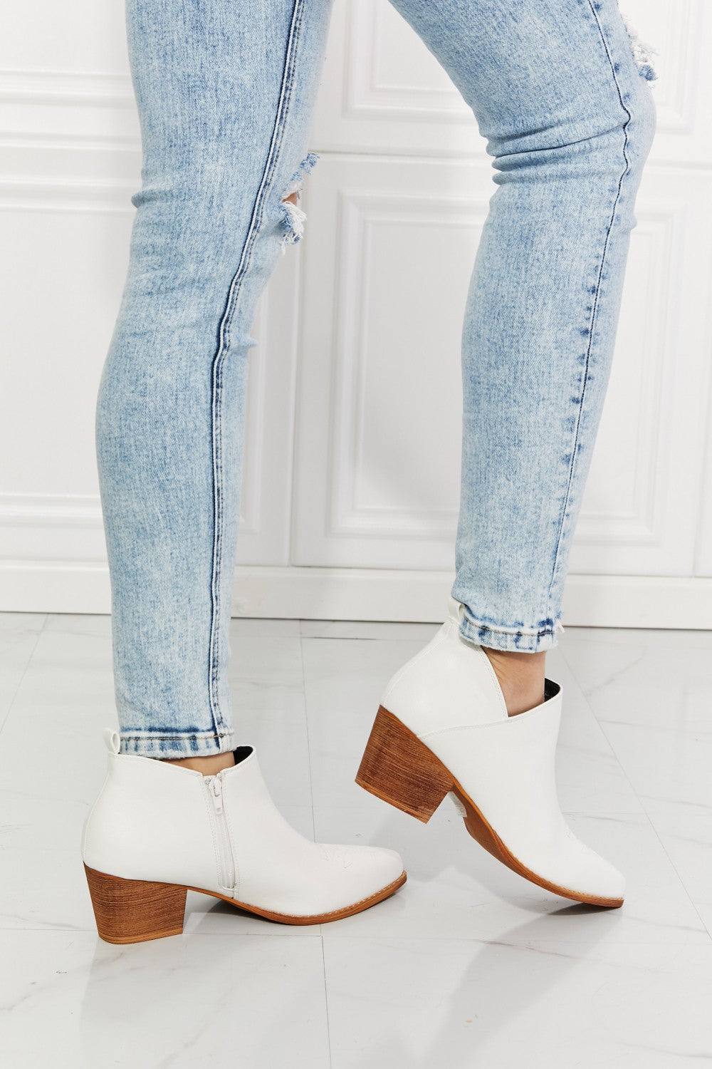 MMShoes Embroidered Crossover Cowboy Bootie Ankle Boots Stacked Heel White Trust Yourself