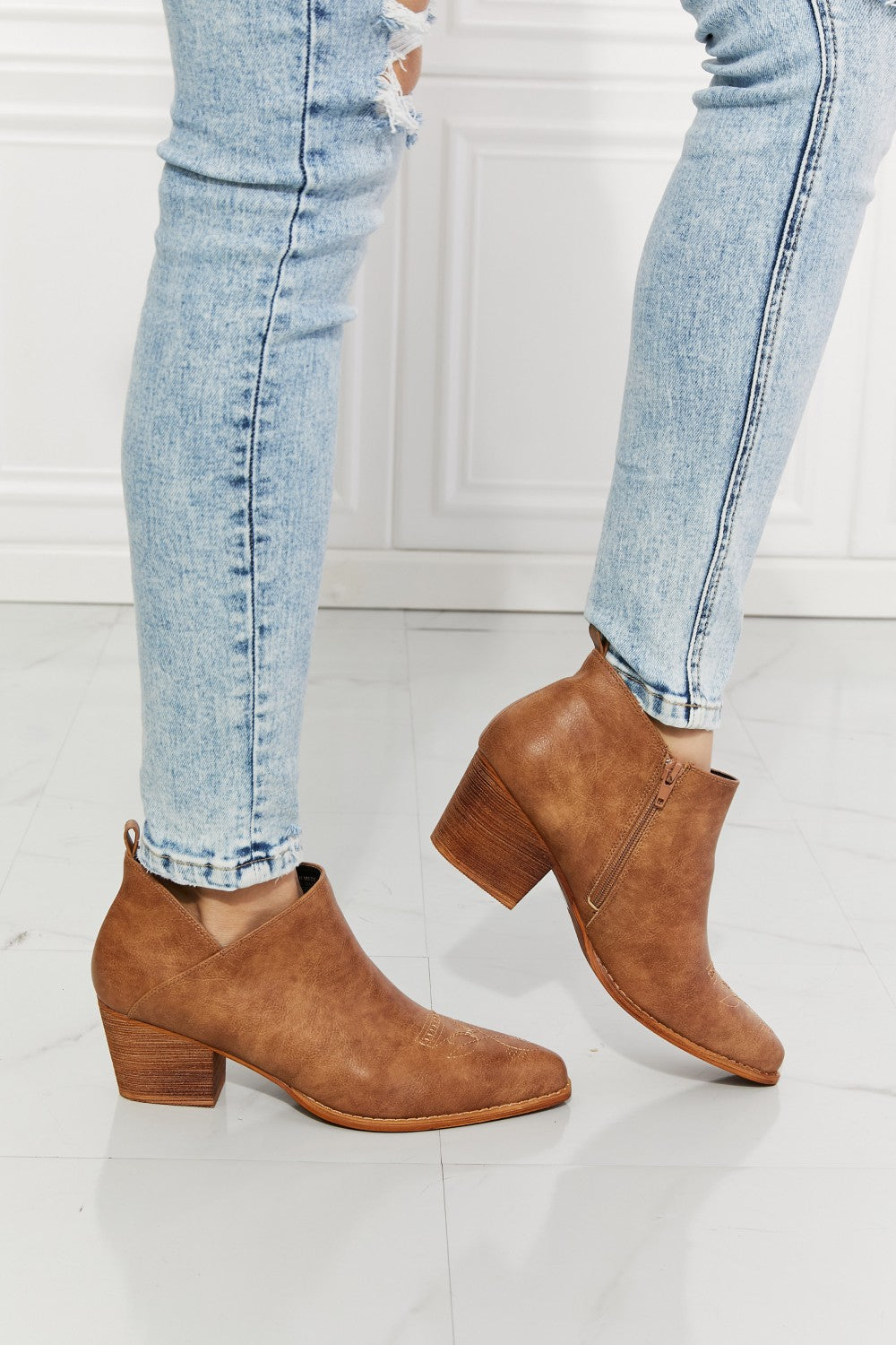 MMShoes Embroidered Crossover Cowboy Bootie Ankle Boots in Caramel Tan Trust Yourself