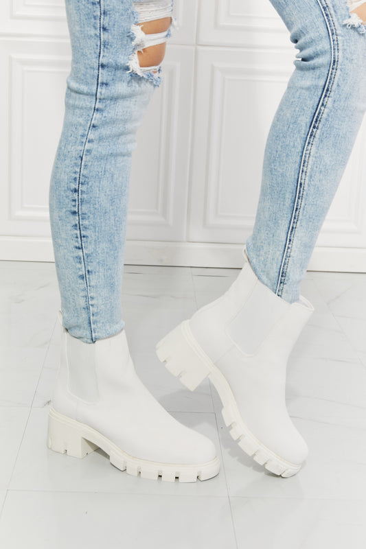 MMShoes Matte Lug Sole Platform Chunky Thick Sole Chelsea Ankle Boots in White Work For It