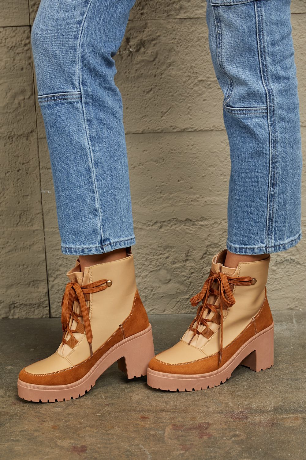 Commander chunky sole lace up ankle boot hotsell in multi