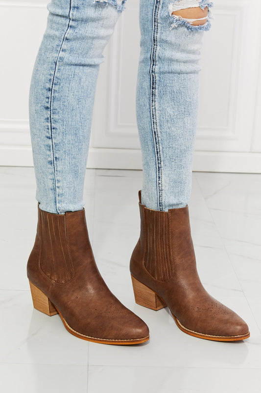 MMShoes Stacked Heel Cowboy Style Chelsea Ankle Bootie Boots in Chestnut Brown Love the Journey
