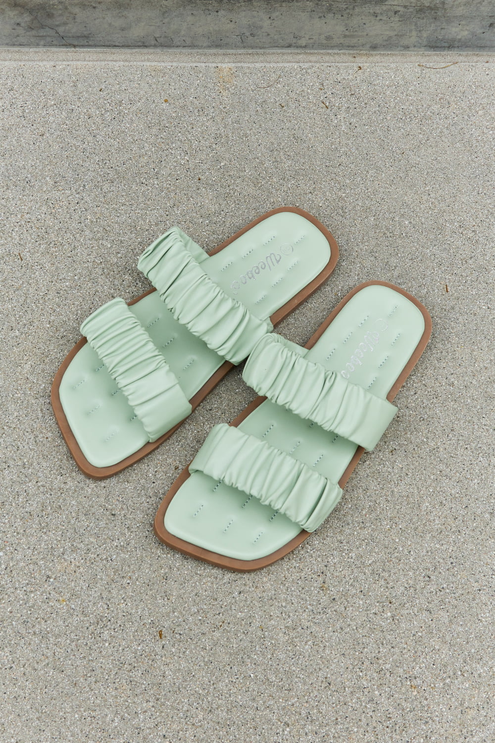 Weeboo Double Strap Scrunch Slide On Slip In Flat Sandals in Gum Leaf Green