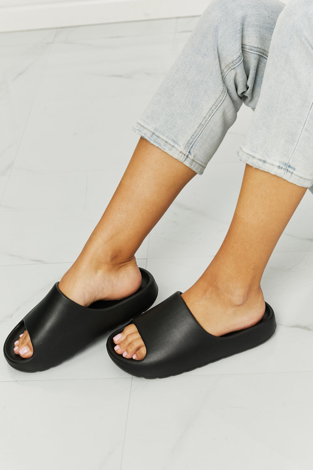 Amazon.com: Ladies Fashion Summer Solid Color Leather Cover Toe Flat Beach  Slippers Mad Love Sandals Women (Black, 6.5) : Clothing, Shoes & Jewelry