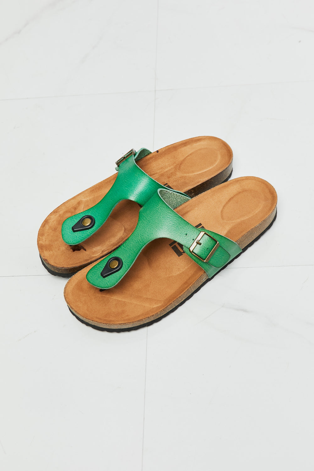 MMShoes T-Strap Flip-Flop Slide On Flat Cork Footbed Comfort Sandals in Green Drift Away