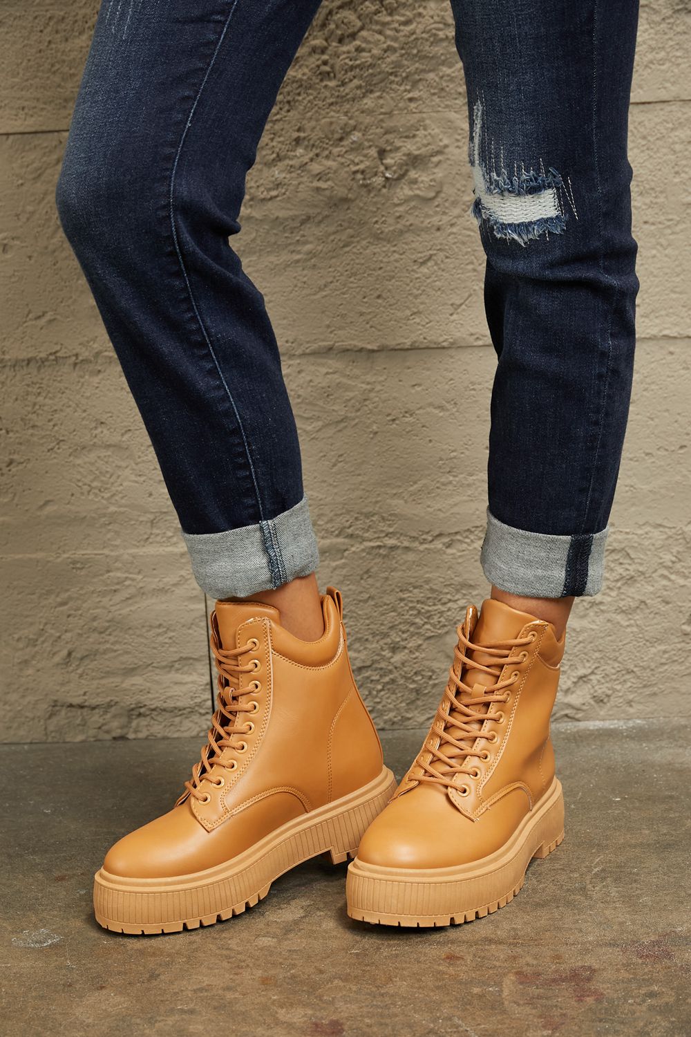 East Lion Corp Platform Combat Chunky Thick Sole Caramel Tan Lace Up Bootie Boots