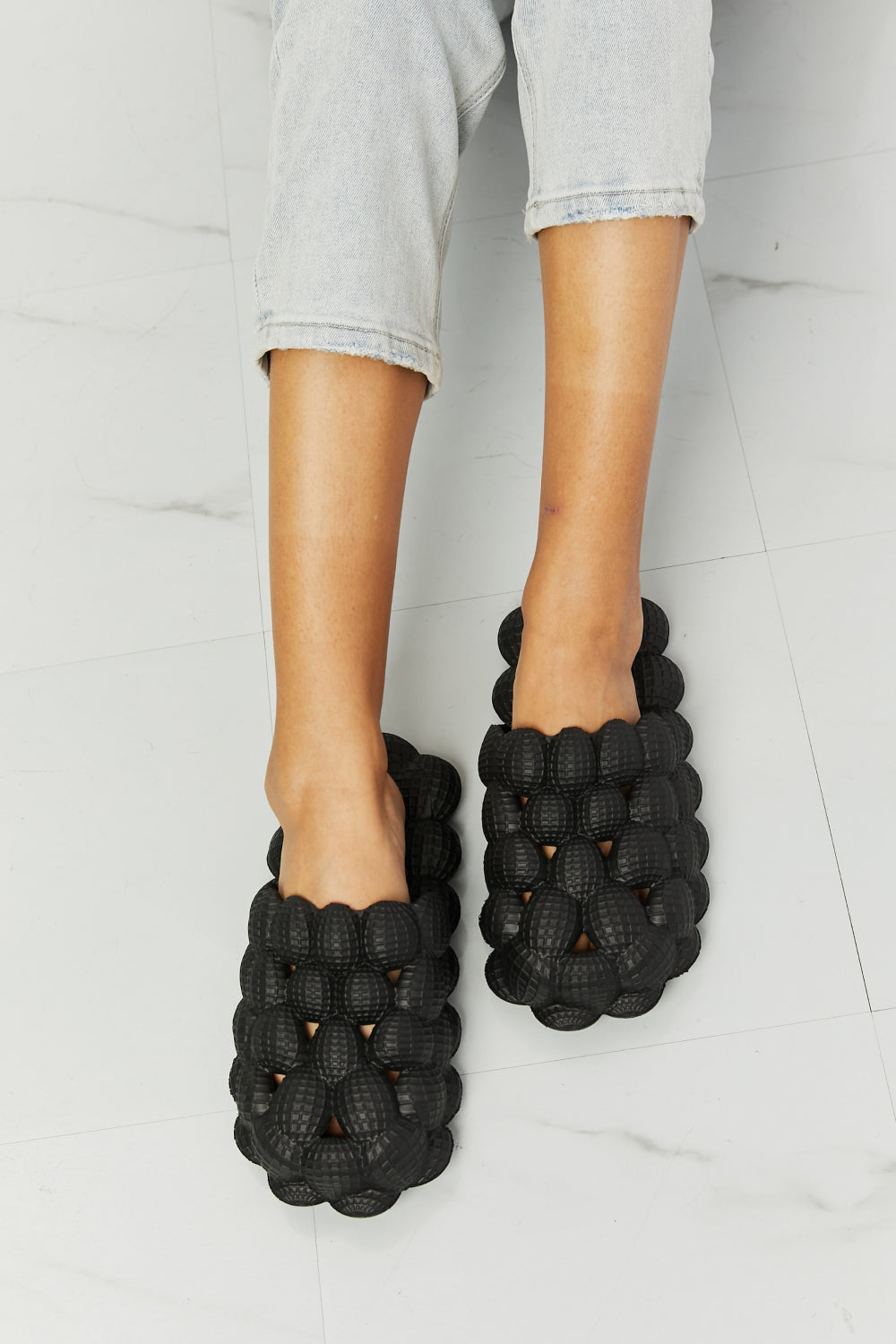 NOOK JOI Laid Back Bubble Puffy Cloud Slide On Flat Comfy Sandals in Black